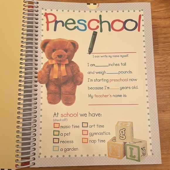 NEW School Memories Book Binder folder pre-k to 12th grade - Picture 3 of 6